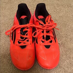 Futsal/court shoes/cleats worn 4x